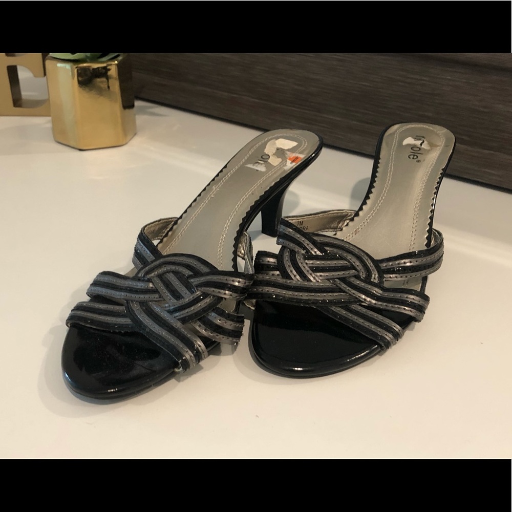 Black/silver kitten heel